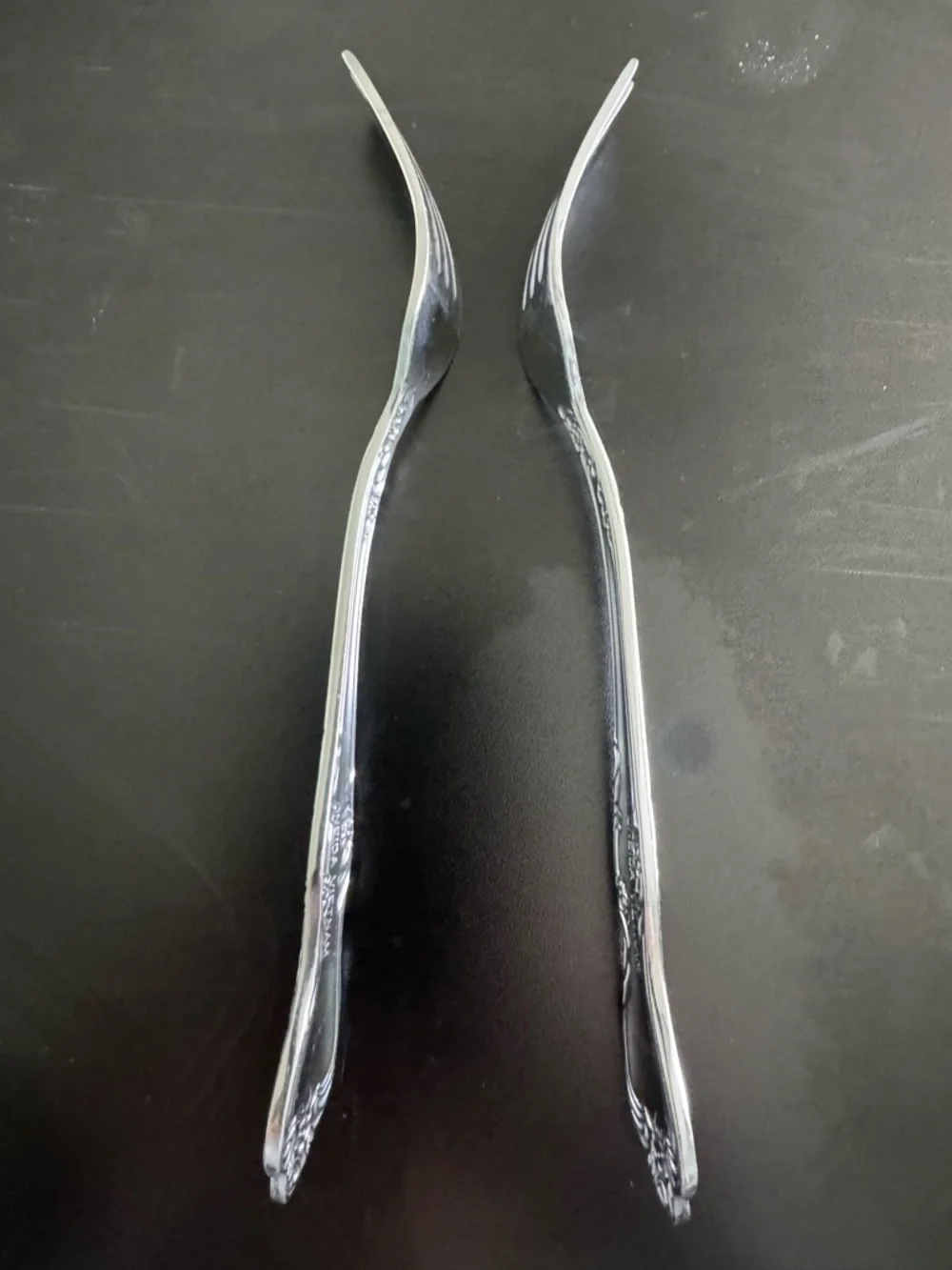 Oneida Silver Ornate Dinner Forks -‎ Pair
